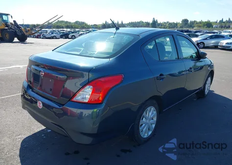 2016 Nissan Versa 1.6 S/1.6 S+/1.6 Sl/1.6 Sv z USA, uszkodzony, nr VIN 3N1CN7AP0GL906121